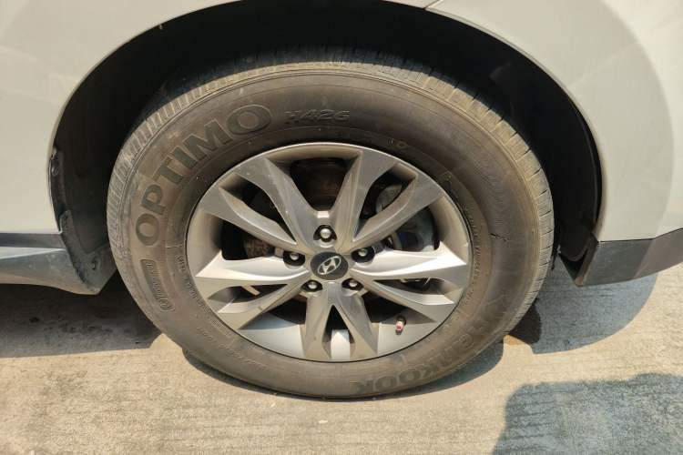 Used Hyundai ix35 2013 2.0L Automatic 2WD Comfort GL China IV Standard Right Front Wheel Hub