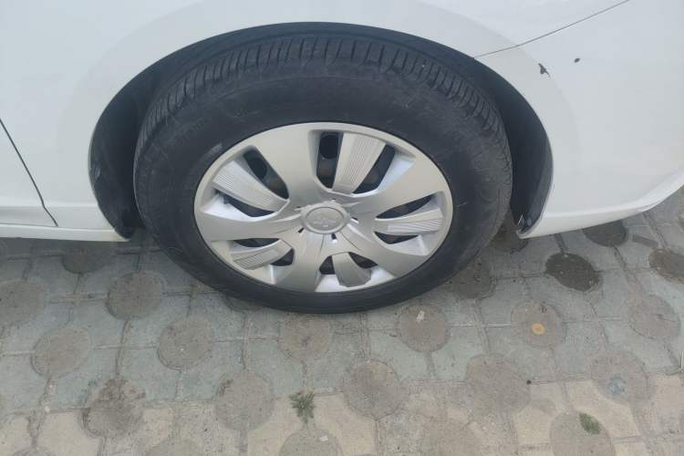 Used Roewe Ei5 2018 Government Procurement Version Right Front Wheel Hub