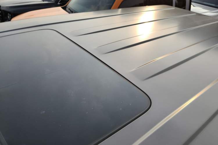 Used 212 T01 2024 2.0T Explorer
