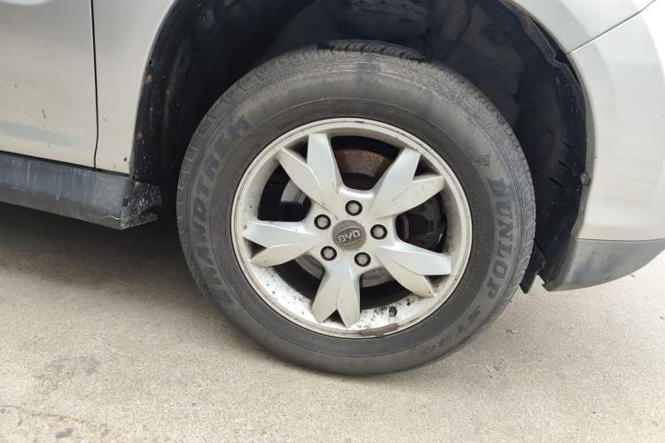 Used BYD S6 2013 Jingyue Edition 2.0L Manual Luxury Model 5 Seats