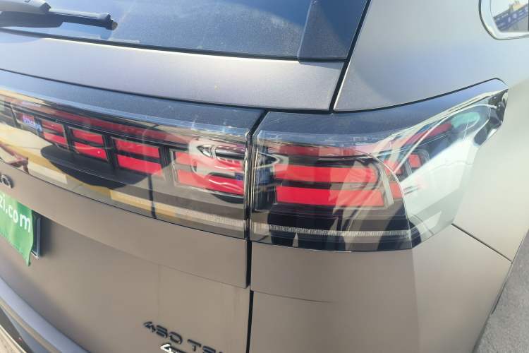 Used Volkswagen Teramont 2025 Tiguan Pro 450TSI Four-Wheel Drive Summit Edition
