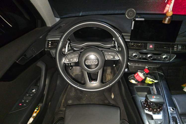 Used Audi A4L 2022 40 TFSI Fashion Dynamic Model
