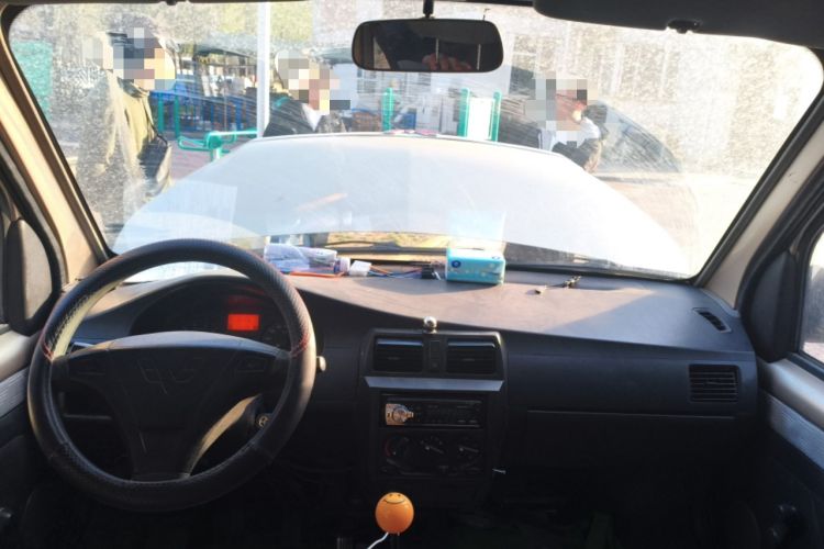 Used Wuling Rongguang 2011 1.2L Base Version
