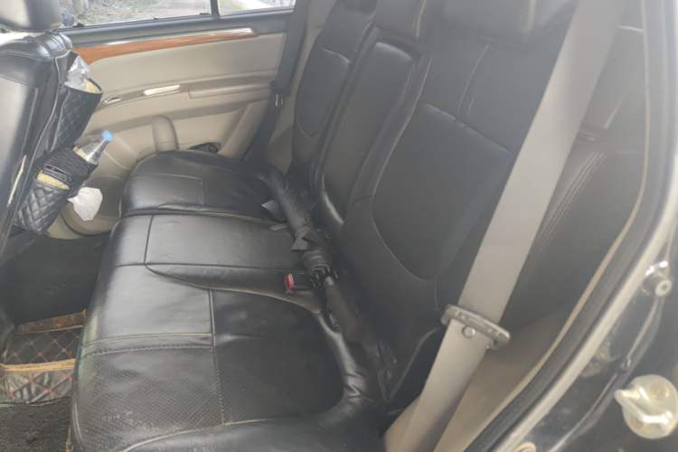Used Mitsubishi Pajero Sport 2011 3.0L Luxury Navigation Edition Left Rear Seat