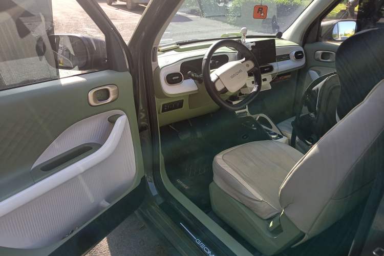 Used Geely Galaxy Panda 2025 210km Panda Rider Driver Seat