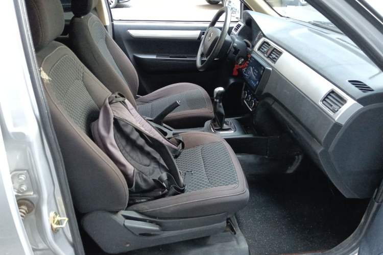 Used Chana F300 2022 1.5L "True Fragrance" Long-Wheelbase DAM15KL
