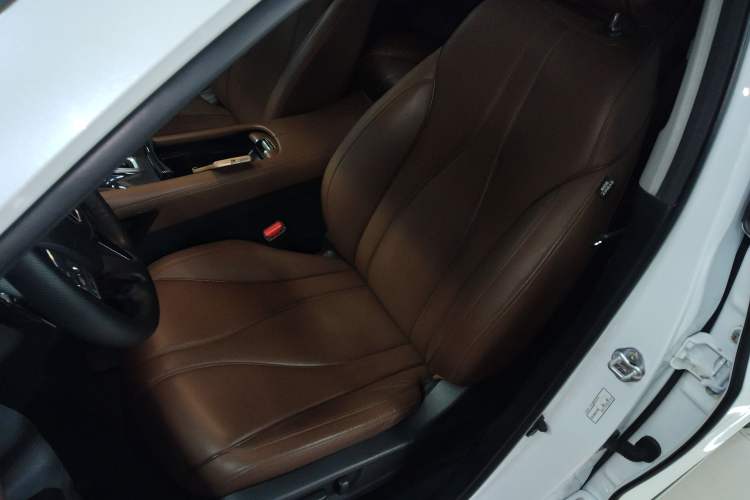 Used Acura CDX 2016 1.5T Two-Wheel Drive Deluxe Edition
