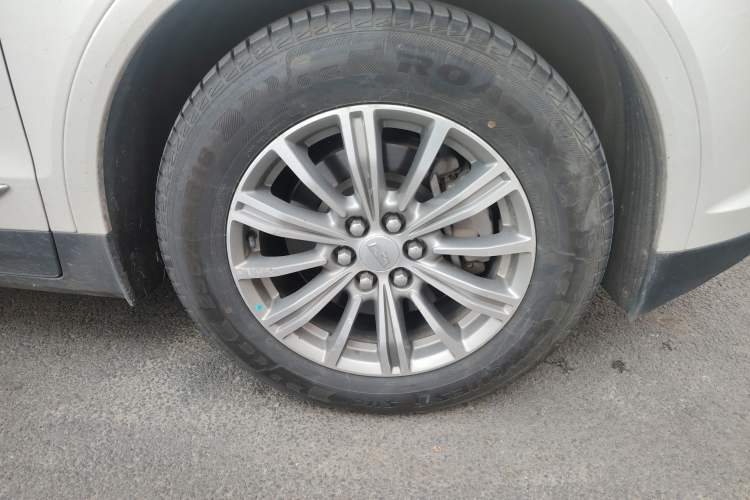 Used Cadillac XT5 2017 Anniversary Edition 25T Luxury Model