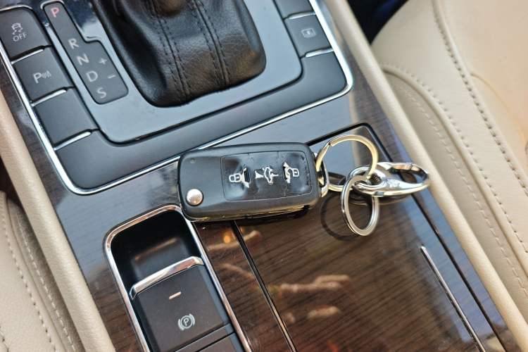 Used Volkswagen Passat 2014 2.0 TSI DSG Prestige Navigation Edition
