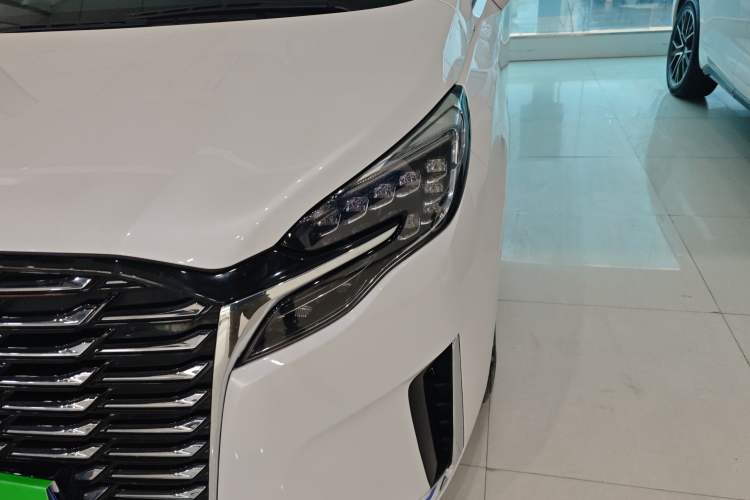 Used Buick GL8 2023 ES Lu Zun Luxury Model
