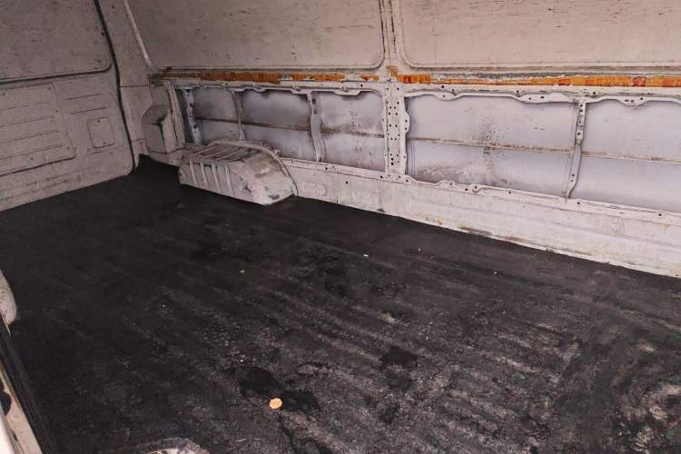 Used Jinbei Hiace 2020 2.0L Xiangyun Series Luxury Van High Roof China VI Standard Model 1TZS
