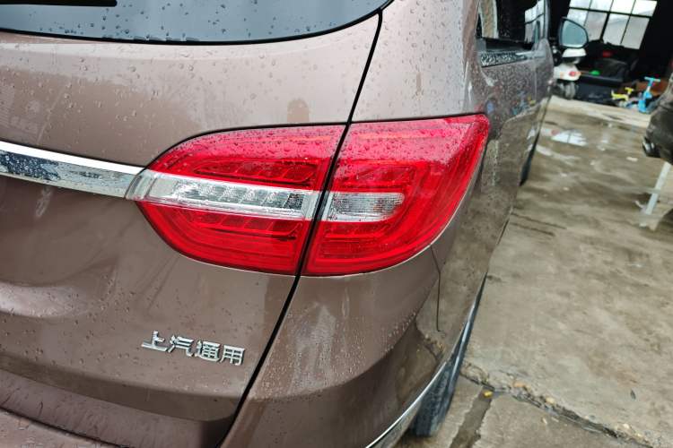 Used Buick GL8 2018 28T Comfort Model China VI Standard
