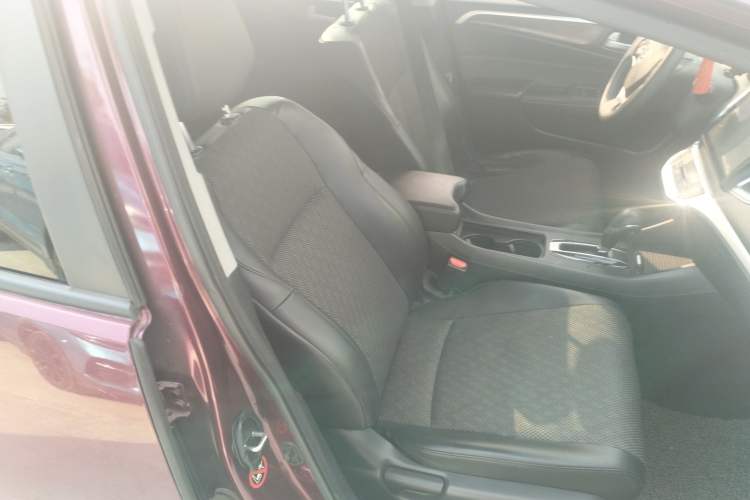 Used Honda Jade 2017 1.8L automatic Comfort version 5 seats
