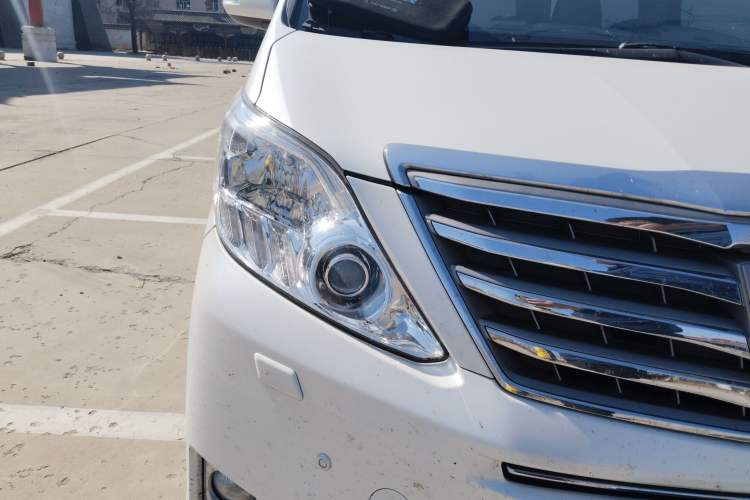 Used Toyota Alphard 2012 3.5L Luxury Edition
