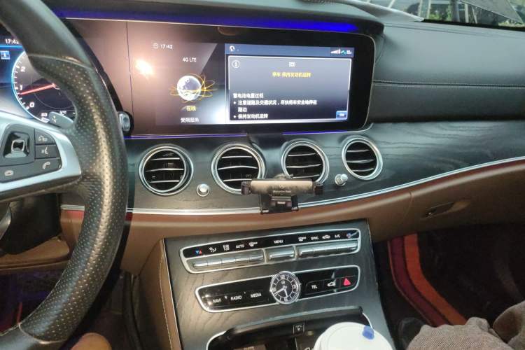 Used Mercedes-Benz E-Class 2016 E 200 L Sport Edition Audio And AC Panel