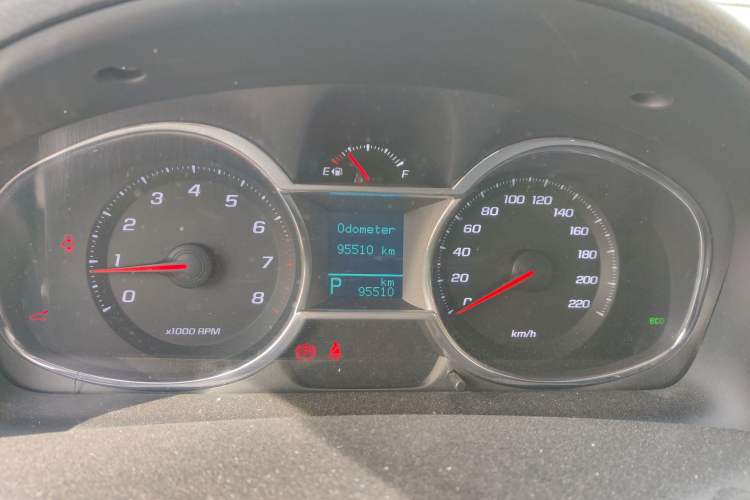 Used Chevrolet Captiva 2015 2.4L 4x4 Flagship Edition 7-Seater Instrument Cluster