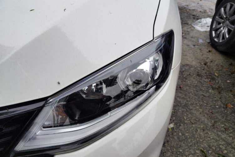 Used Nissan Tiida 2021 1.6L CVT Smart Drive Edition Left Front Headlight