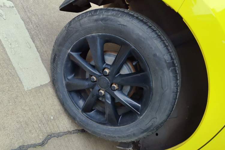 Used Toyota YARiS L Zhi Xuan 2016 Revised 1.5E CVT Charming Edition Right Rear Wheel Hub