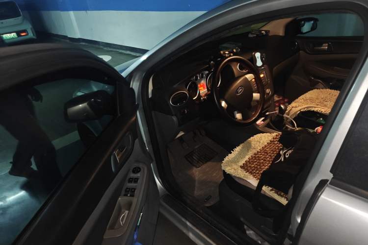 Used Ford Focus 2011 Hatchback 1.8L Manual Classic Model