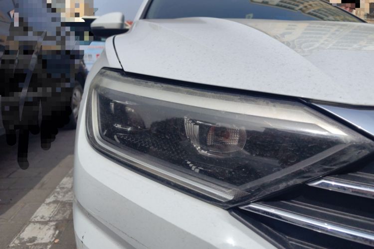 Used Volkswagen Sagitar 2020 200TSI DSG Comfort Version China VI Standard Right Front Headlight