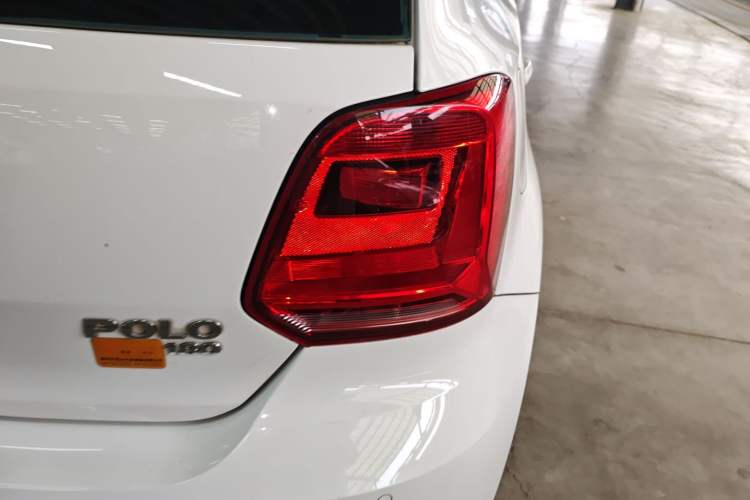 Used Volkswagen Polo 2014 1.6L Automatic Comfort Edition Exterior 3