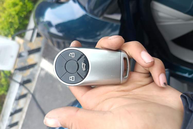 Used ORA Good Cat 2021 400km Standard Range Venus Edition Lithium Iron Phosphate