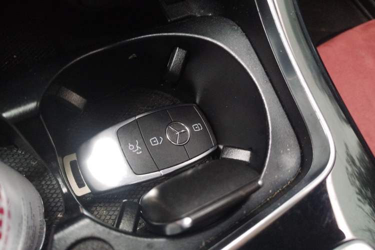 Used Mercedes-Benz C-Class 2019 C 260 Sport Edition Vehicle Key