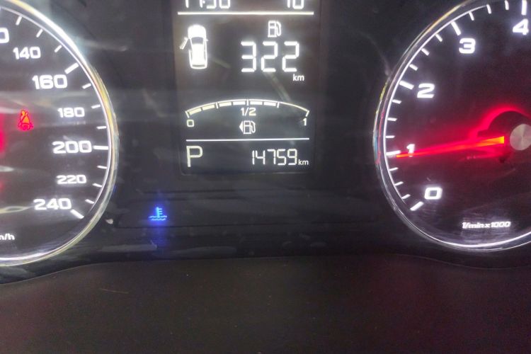 Used Roewe RX8 2019 30T Two-Wheel Drive Supreme Flagship Edition Odometer Close Up