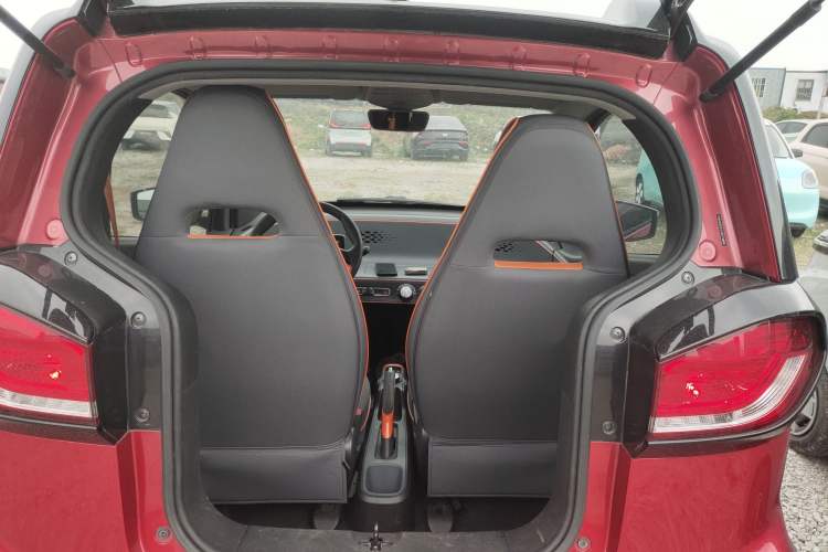 Used Baojun E100 2020 305KM Smart Enjoyment Version Trunk