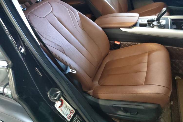 Used BMW X5 2016 xDrive35i parallel import
