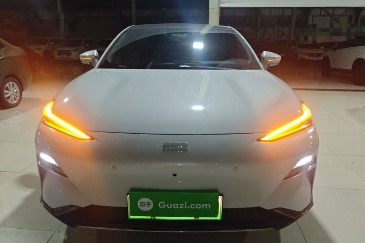 Used Geely Galaxy E8 2025 700 km Long-Range Intelligent Driving Version Front