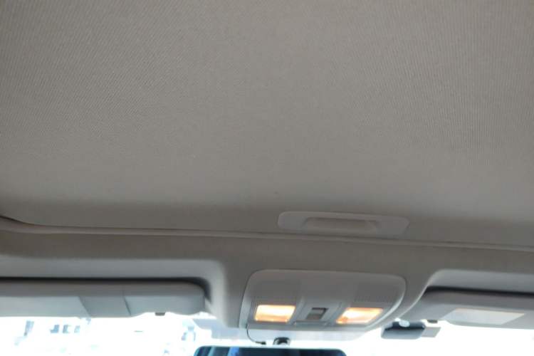 Used Mazda 3 Axela 2016 Sedan 2.0L Automatic Flagship Model Headliner