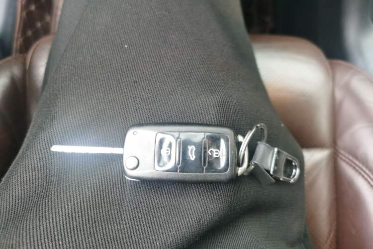 Used Volkswagen Tiguan 2013 1.8 TSI Automatic All-Wheel Drive Luxury Model Vehicle Key