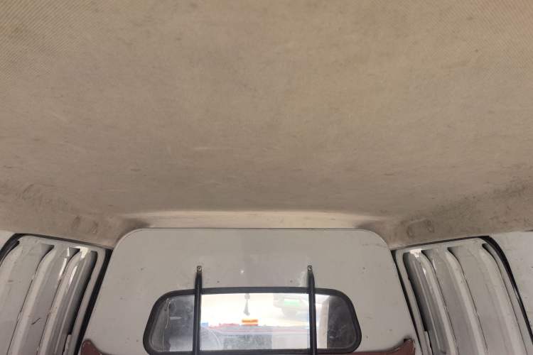 Used Wuling Hongguang V 2019 1.5L Jingqu Edition Sealed-Window Vehicle China VI LAR