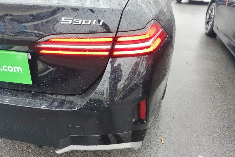 Used BMW 5 Series 2025 530Li Luxury Edition M Sport Package
