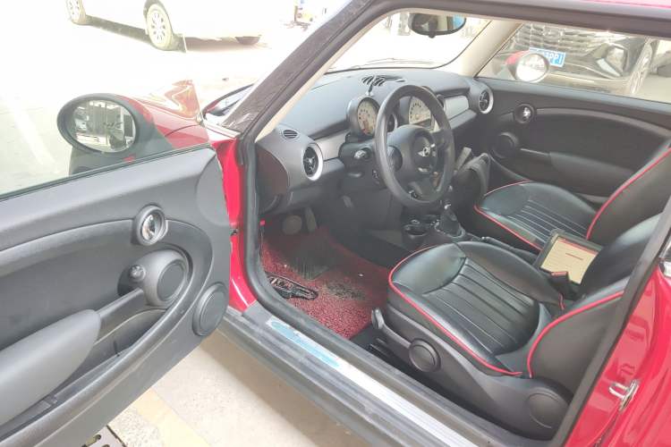 Used MINI 2013 1.6L ONE Limited Edition Second Version
