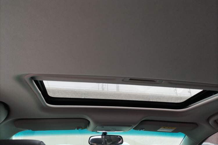 Used Buick GT 2017 15N Automatic Deluxe Edition Headliner