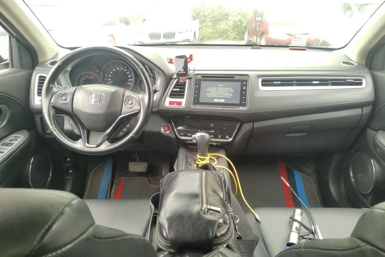 Used Honda Vezel 2015 1.8L CVT Four-Wheel Drive Flagship Model
