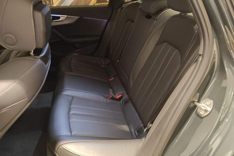 Used Audi A4L 2024 40 TFSI quattro RS Performance Package
