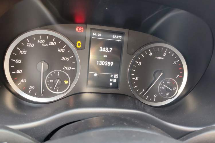 Used Mercedes-Benz Vito 2020 2.0T Business Version 7 Seats