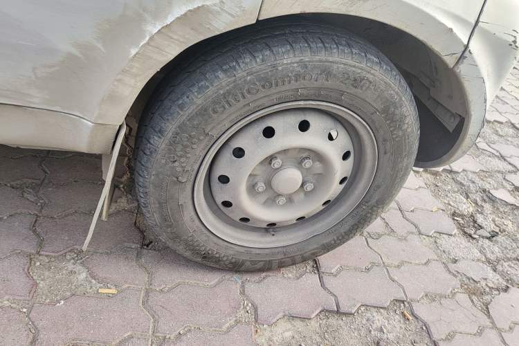 Used Wuling Rongguang 2014 1.5L S Base Version