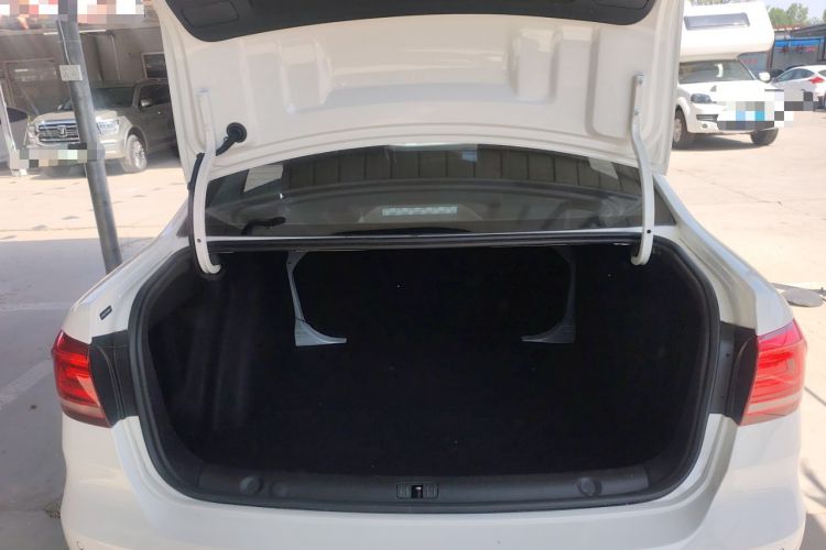 Used Volkswagen Lavida 2019 Lavida Start 1.5L Automatic Trendy Version China VI Standard
