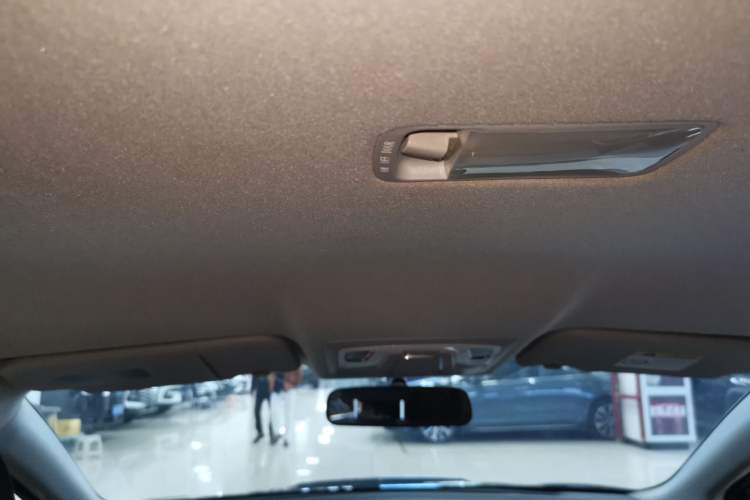 Used Nissan Sylphy 2022 Classic 1.6XE CVT Comfort Edition Headliner