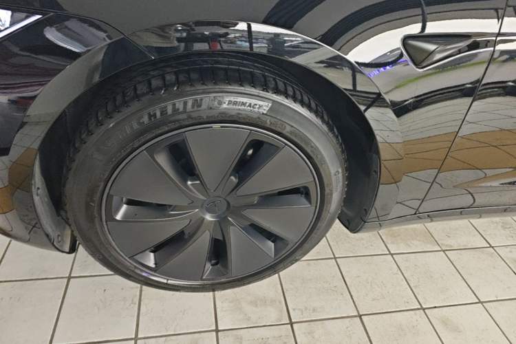 Used Tesla Model 3 2023 Rear-Wheel-Drive Version
