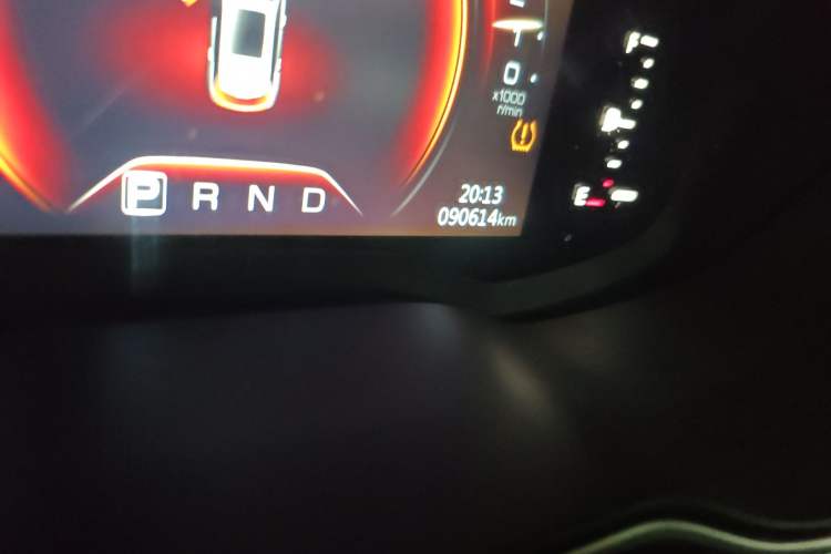 Used SWM G01 2018 1.5T Automatic Smart UP Odometer Close Up