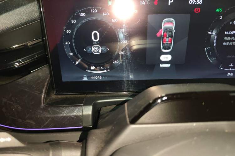 Used Lynk & Co 09 2021 2.0T Halo Six-Seater Odometer Close Up