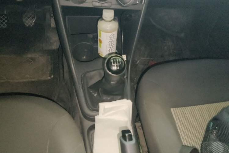 Used Volkswagen Polo 2016 1.4L Manual Fashion Model Gear Lever