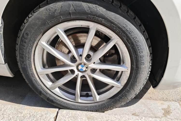 Used BMW 1 Series 2018 118i Fashion Model Right Front Wheel Hub