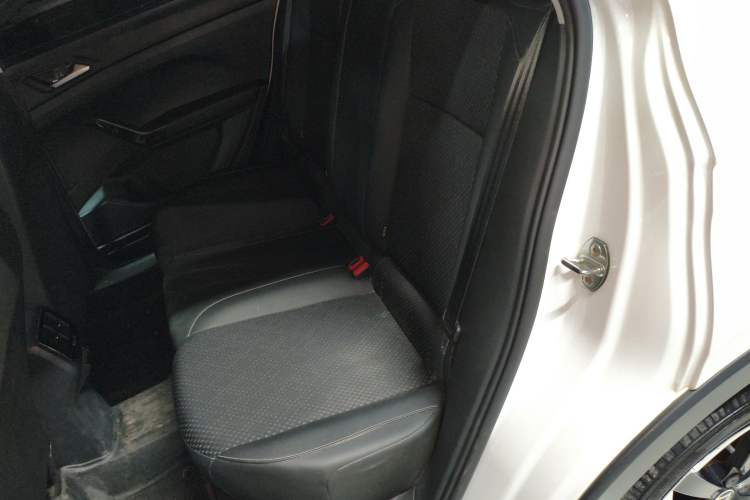 Used Volkswagen Tacqua 2020 1.5L Automatic Yue Left Rear Seat