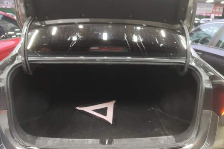 Used Geely Auto Emgrand 2025 4th Generation 1.5L CVT Luxury Version
